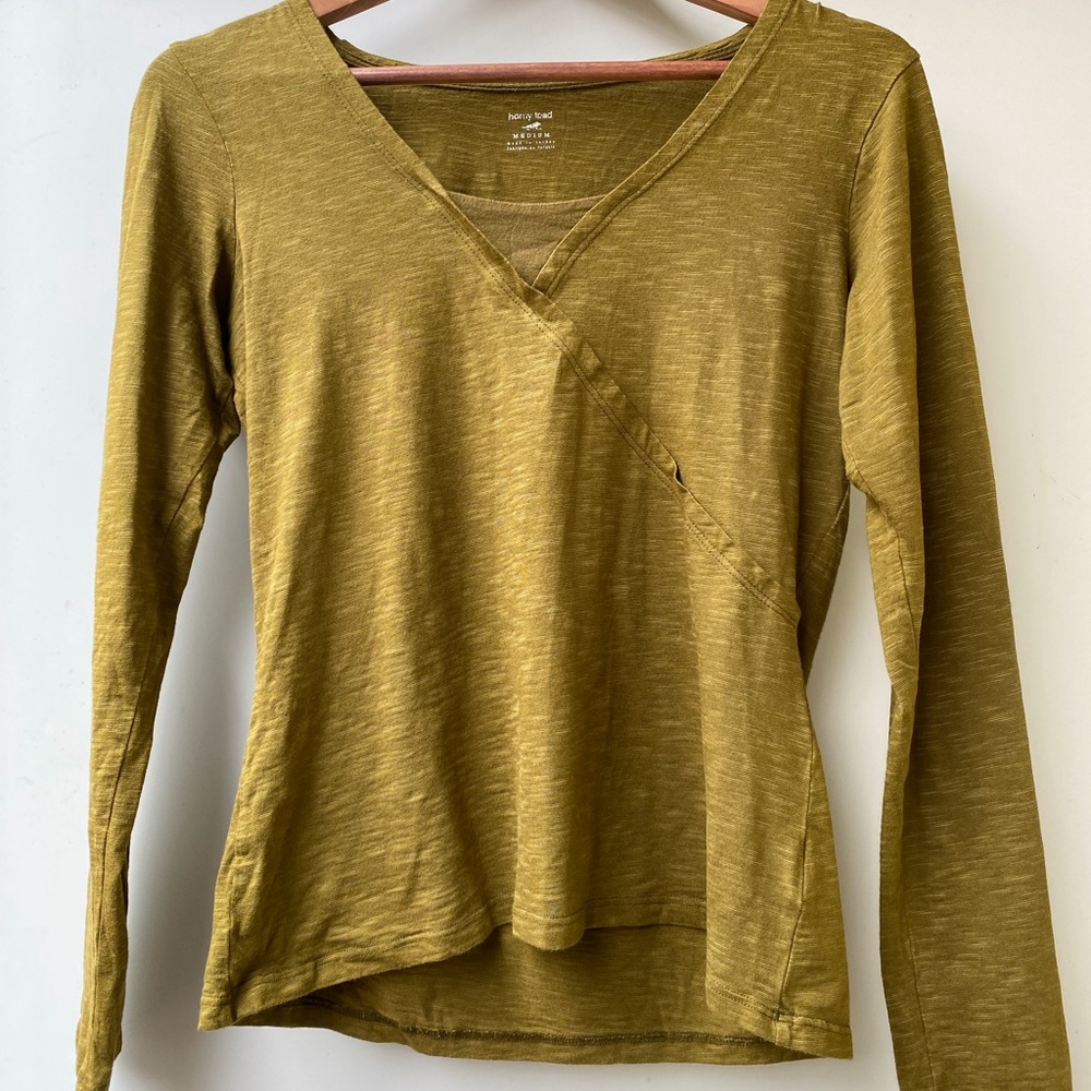 Cute Organic Cotton Blend Long Sleeve Tee - Size M